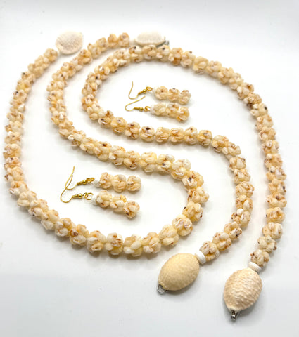 NIIHAU SHELL + CROWNFLOWER NECKLACE + EARRING SET (23”)